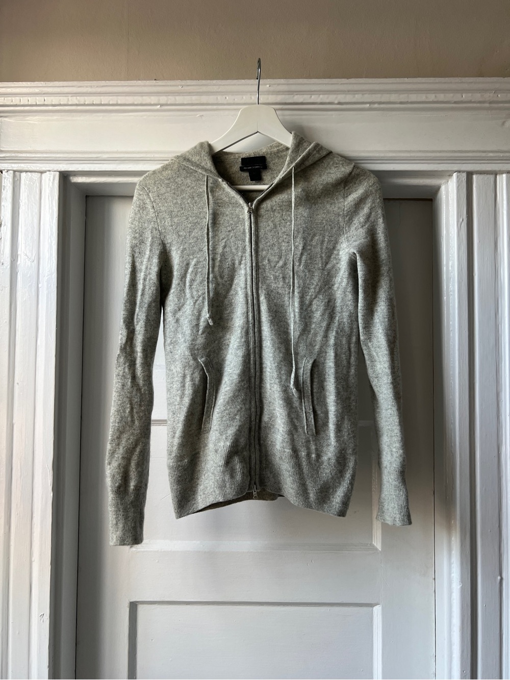 100% Cashmere Zip-up